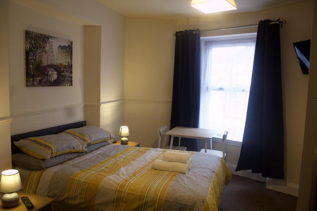 Elm Tree Guest House Weston-super-Mare Exteriör bild