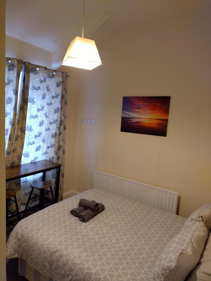 Elm Tree Guest House Weston-super-Mare Exteriör bild