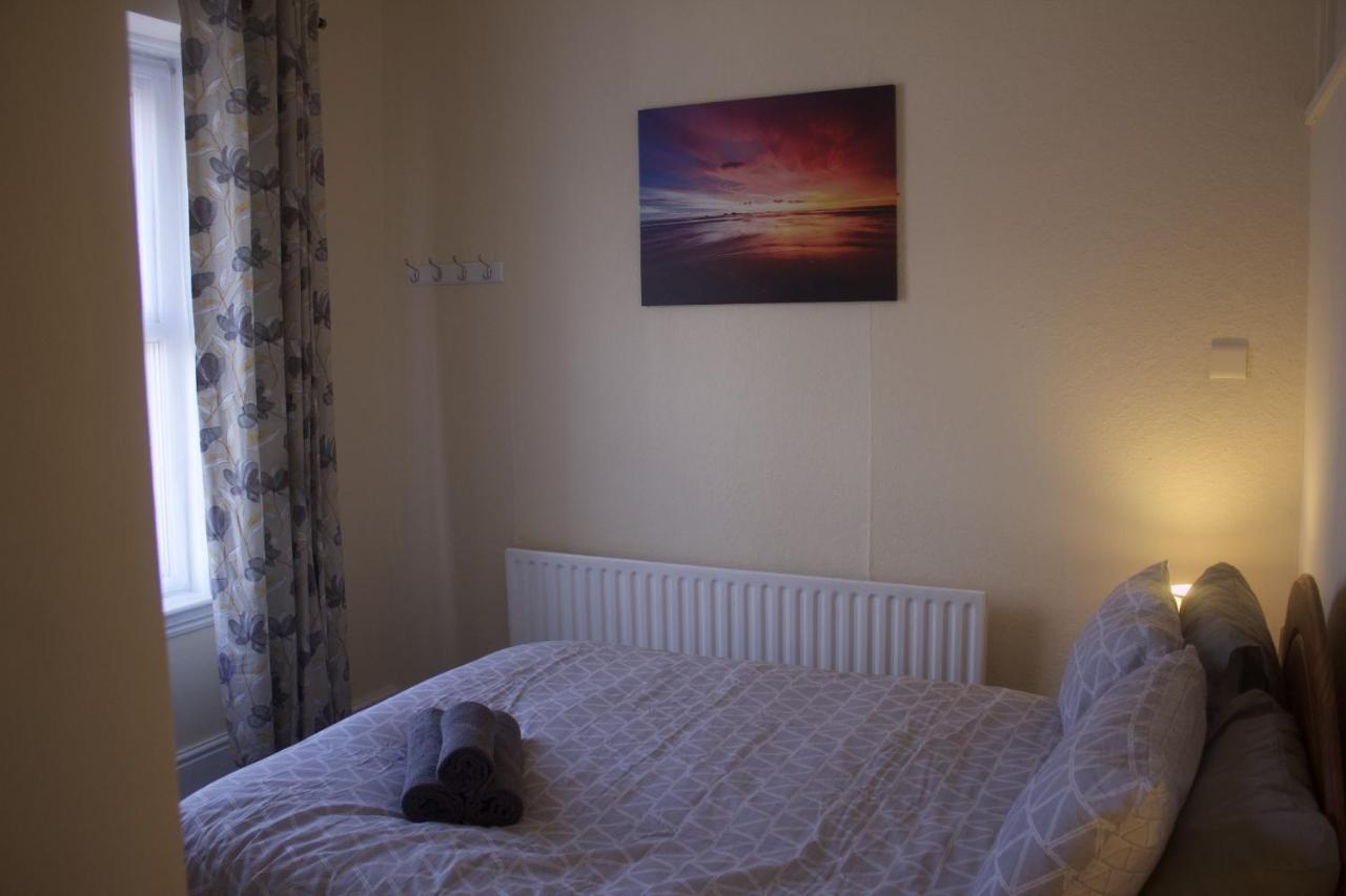 Elm Tree Guest House Weston-super-Mare Exteriör bild